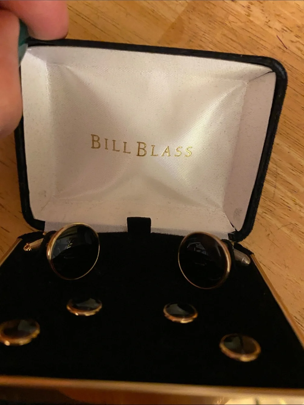 New Vintage Bill Blass Cufflinks & 4 Buttons Set- Black & Gold - In Original Box